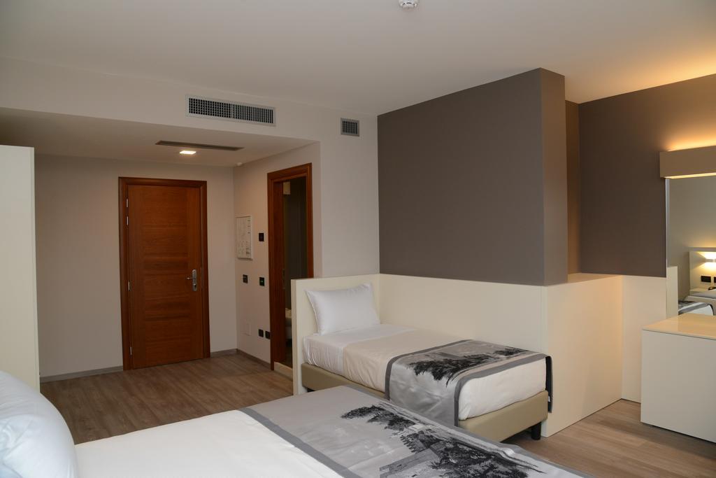 Albergo Roma, BW Signature Collection Castelfranco Veneto Exterior foto