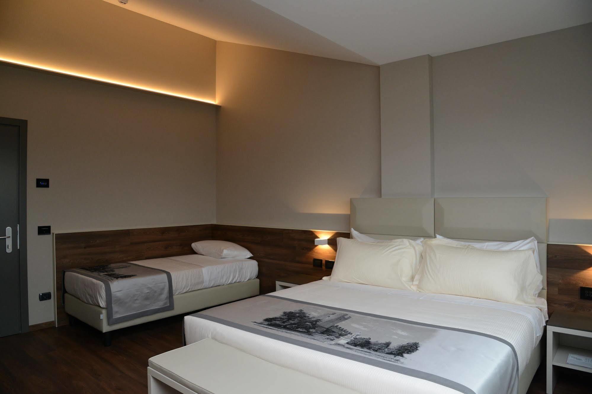 Albergo Roma, BW Signature Collection Castelfranco Veneto Exterior foto